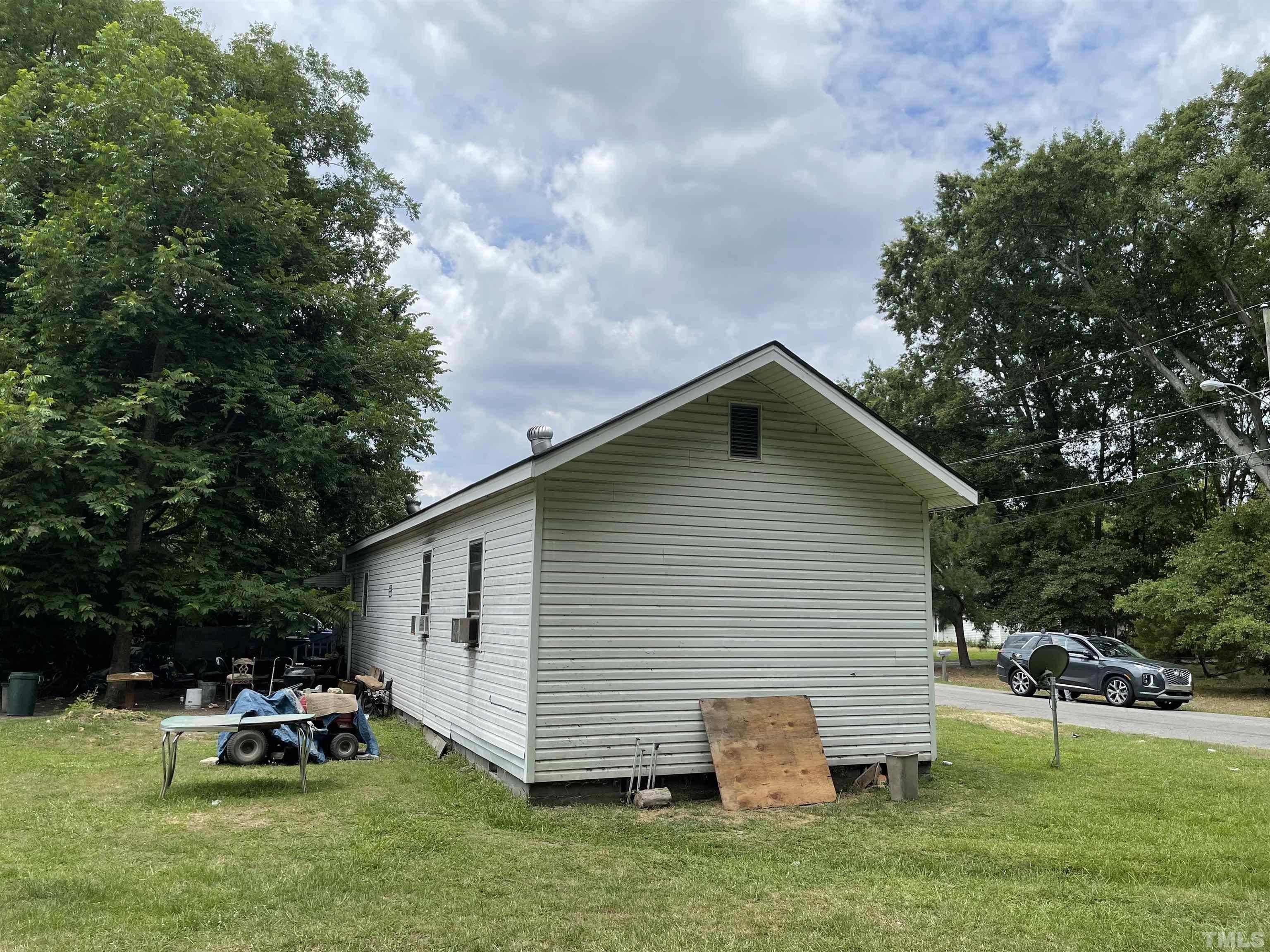 Rand St, Smithfield, NC 27577