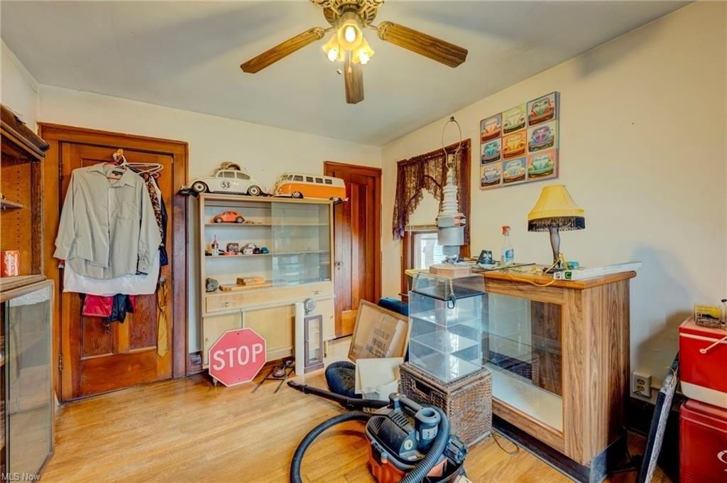 Middle Ave, Elyria, OH 44035