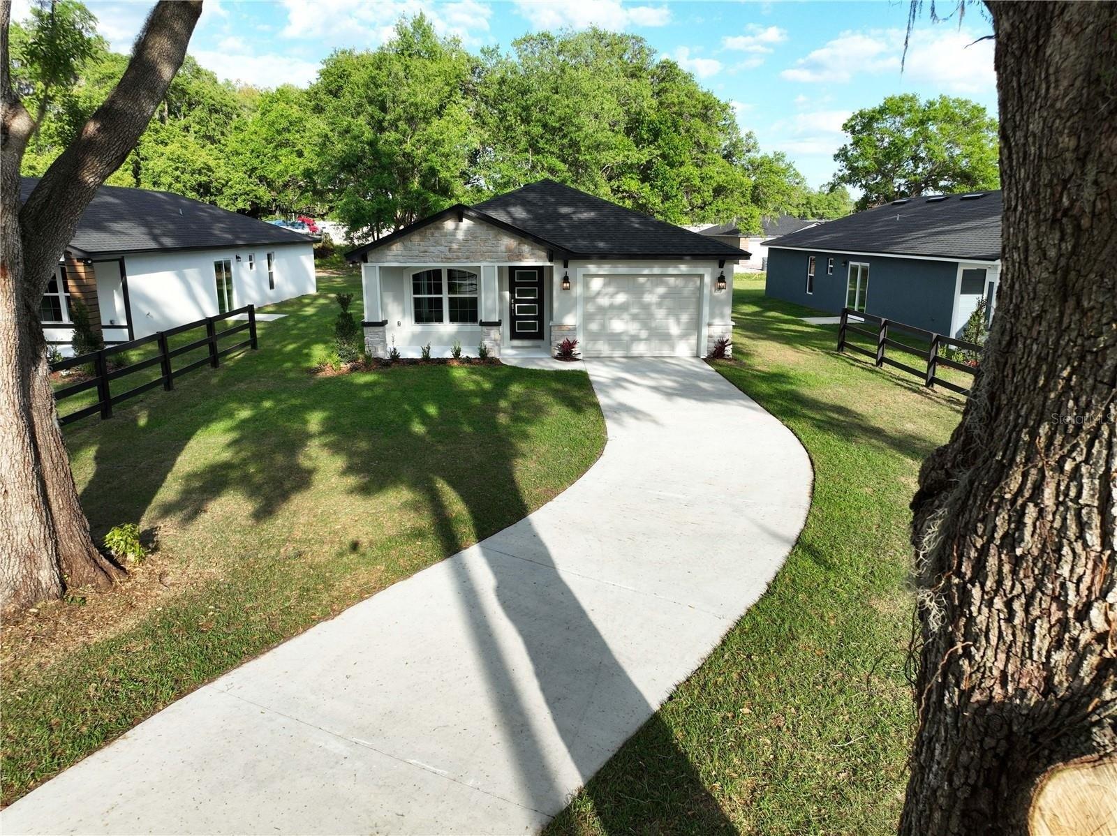 S Dossey Rd, Lakeland, FL 33811