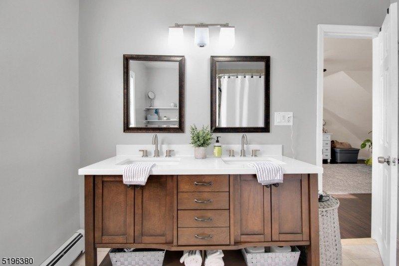 Elm Ter, Parlin, NJ 08859