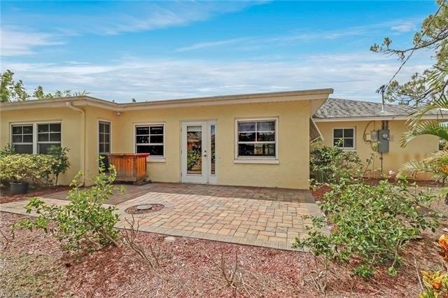 7th St, Bonita Springs, FL 34134