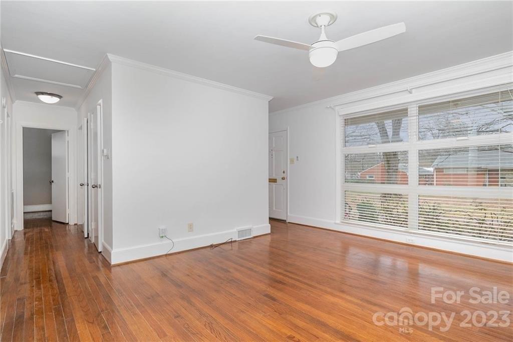 Woodlark Ln, Charlotte, NC 28211