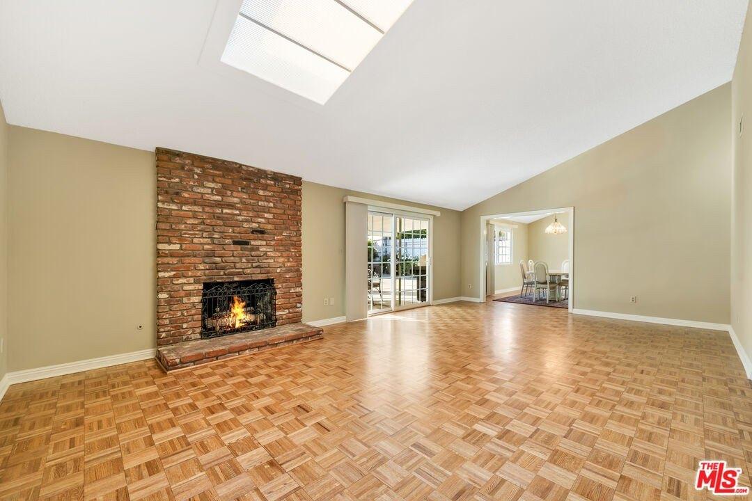Titian Ave, Granada Hills, CA 91344