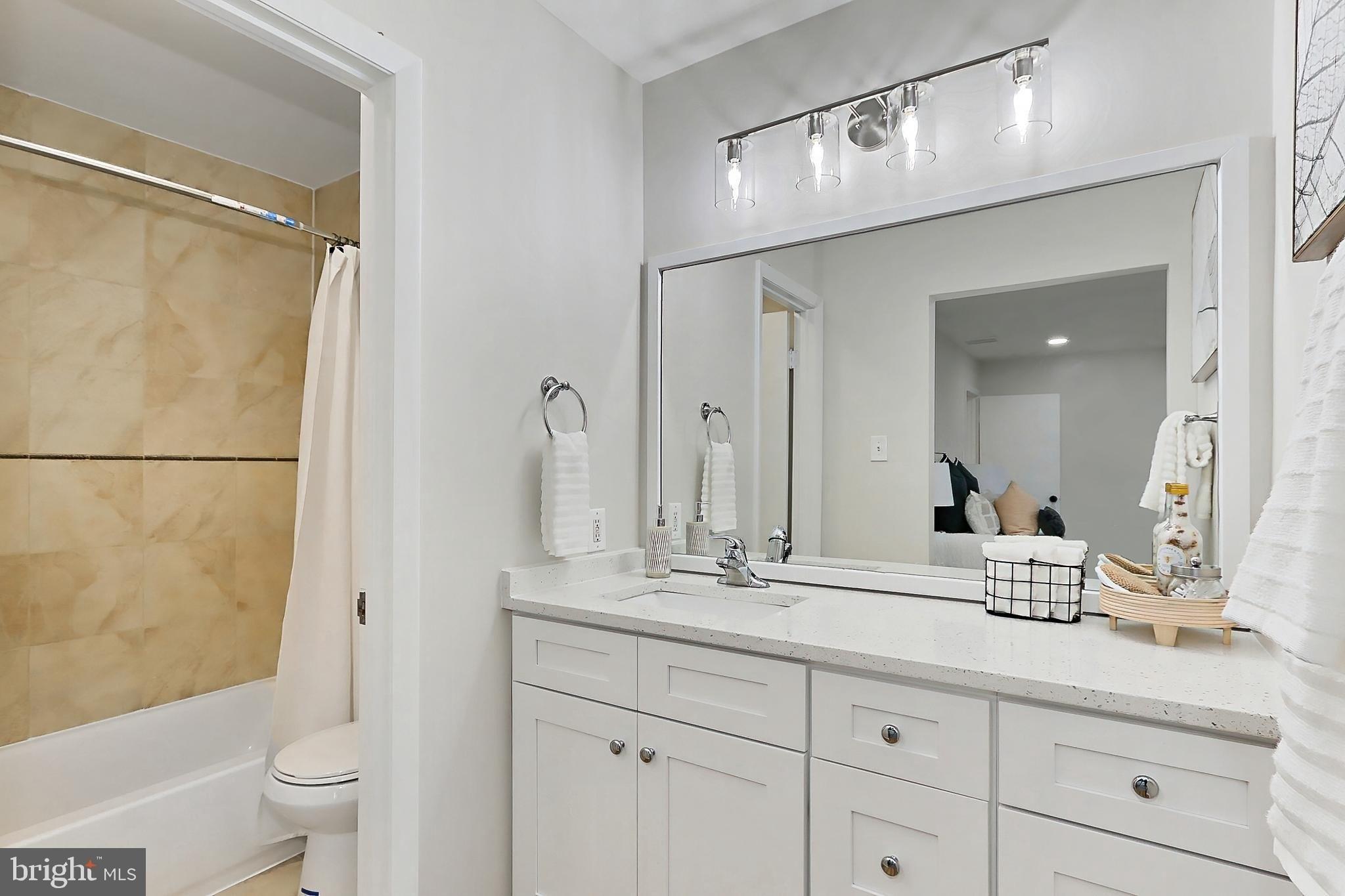 Highcliffe Ct, Annandale, VA 22003