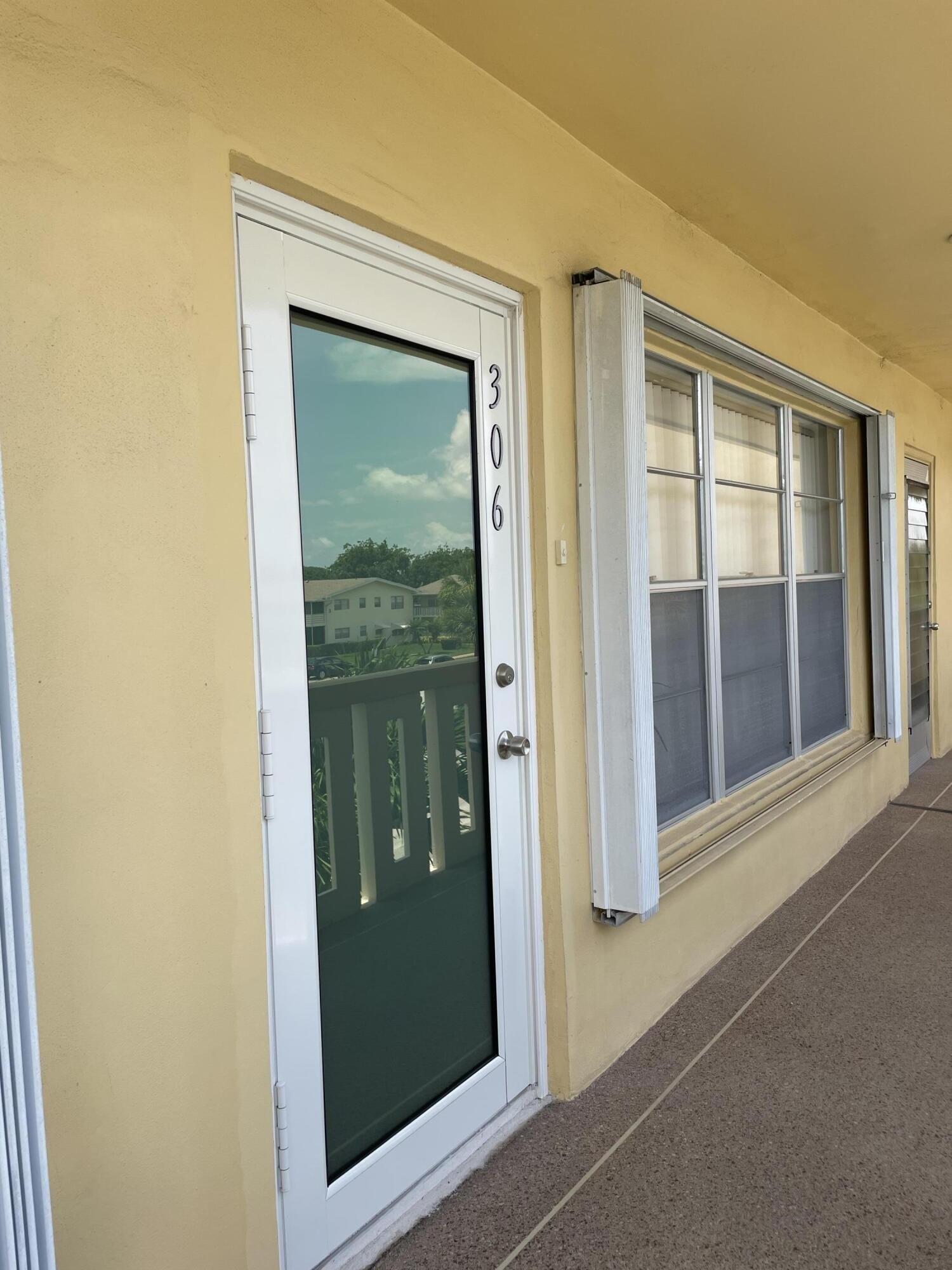 Wellington E, West Palm Beach, FL 33417