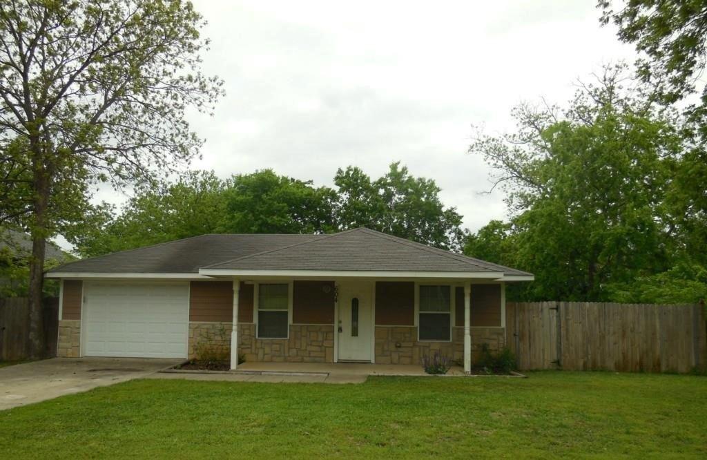 S Maxey St, Sherman, TX 75090