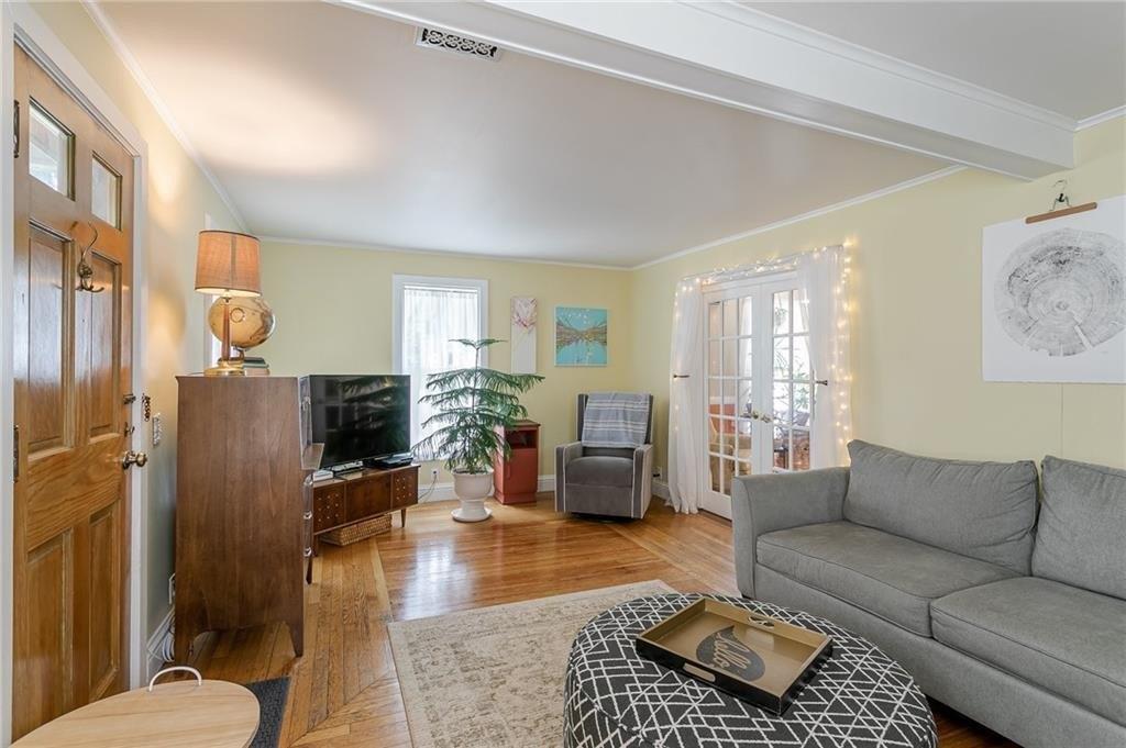 East St, Fairport, NY 14450