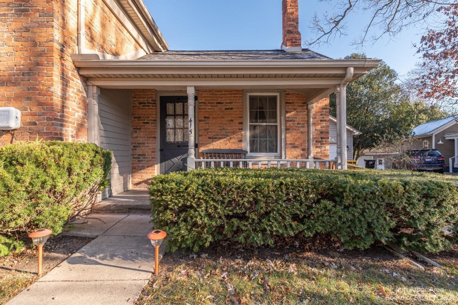 Riverside Dr, Manchester, MI 48158
