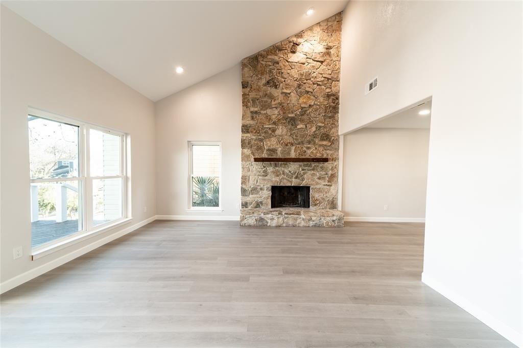 Harbor Dr, Azle, TX 76020