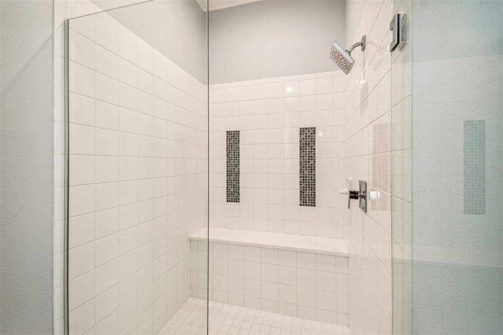Casavista Dr, Kissimmee, FL 34759