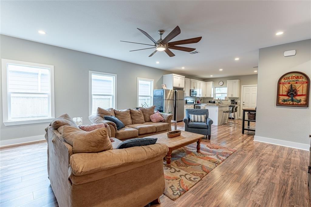 Garden Dr, Dallas, TX 75215