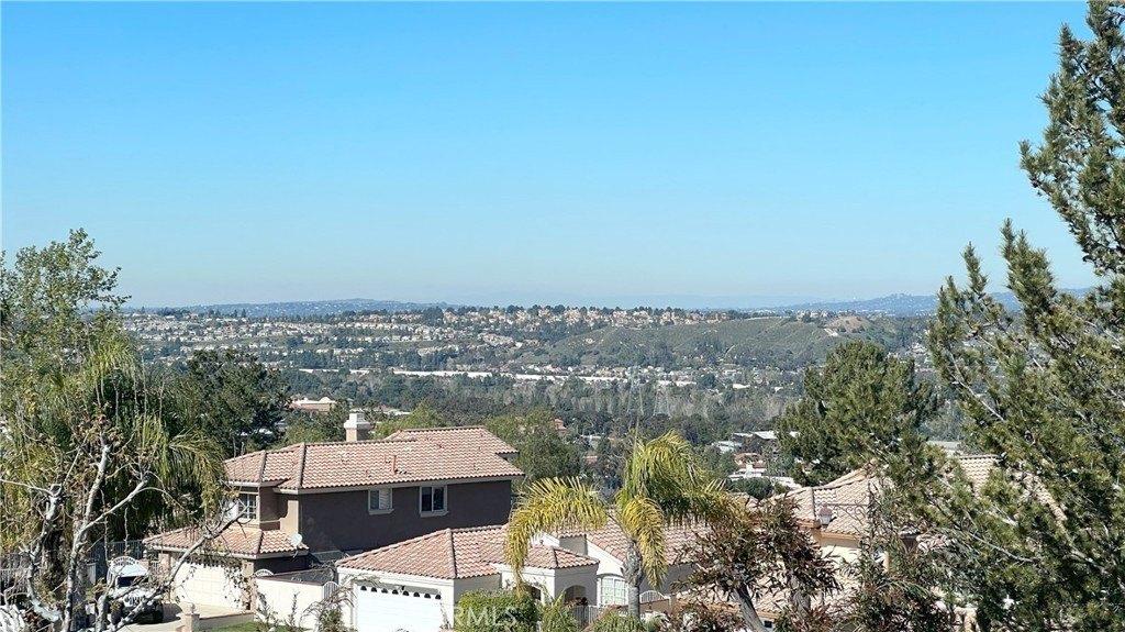 S Laureltree Dr, Anaheim, CA 92808