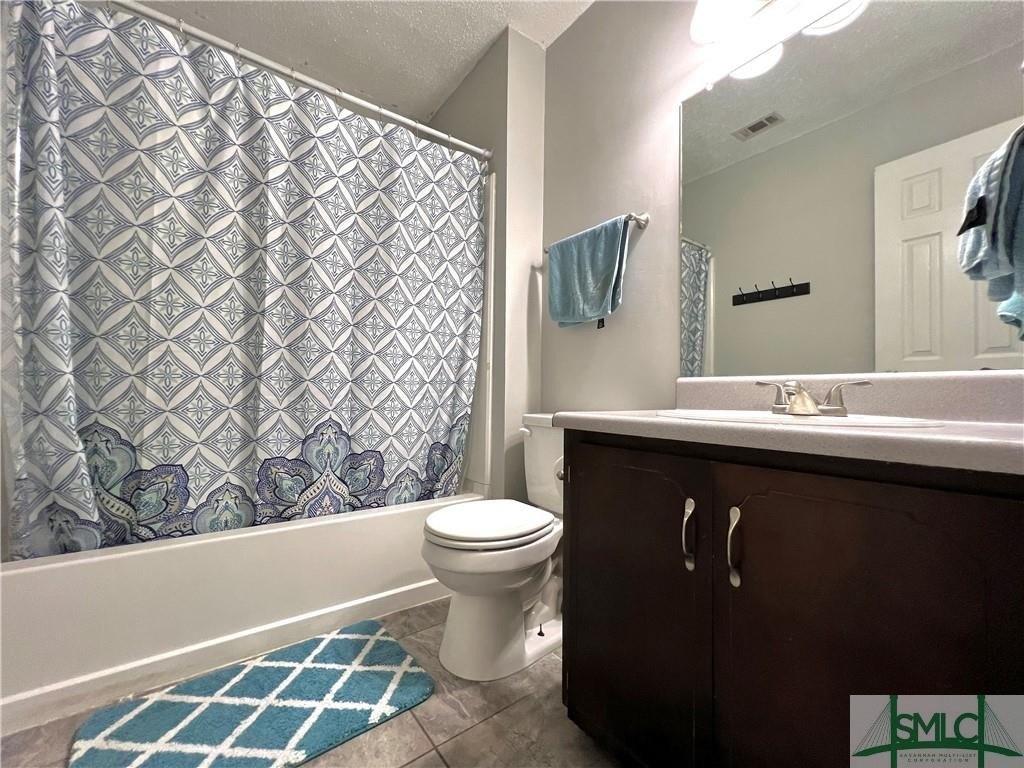 Innisbrook Ct, Hinesville, GA 31313