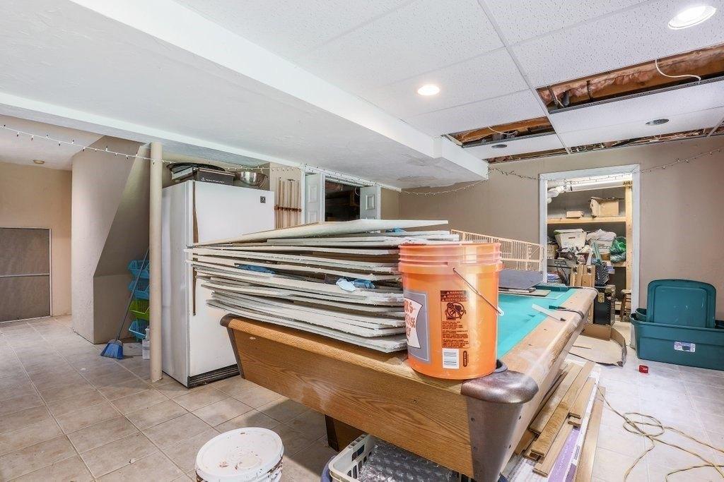 Farmington Dr, Shrewsbury, MA 01545