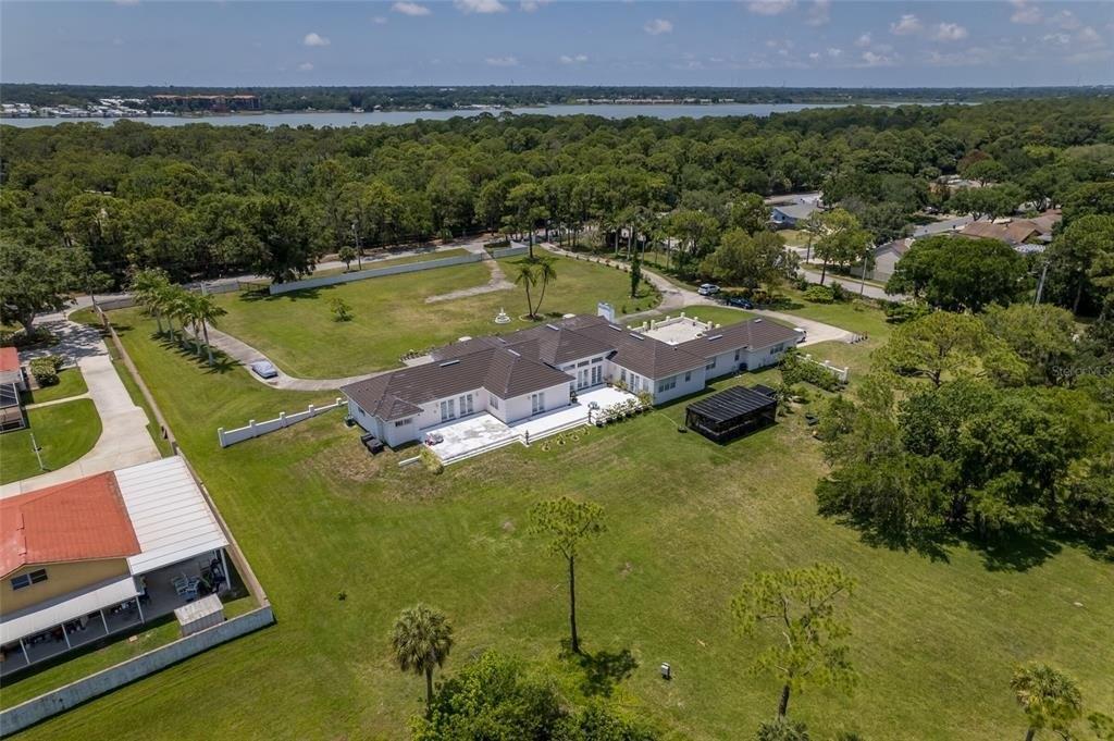 98th St, Seminole, FL 33777
