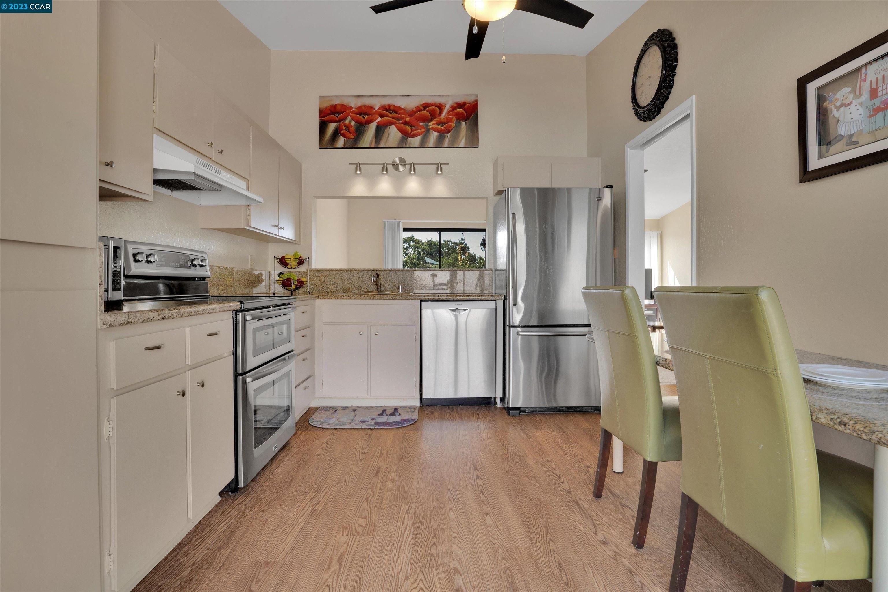 Ashwood Dr, Martinez, CA 94553