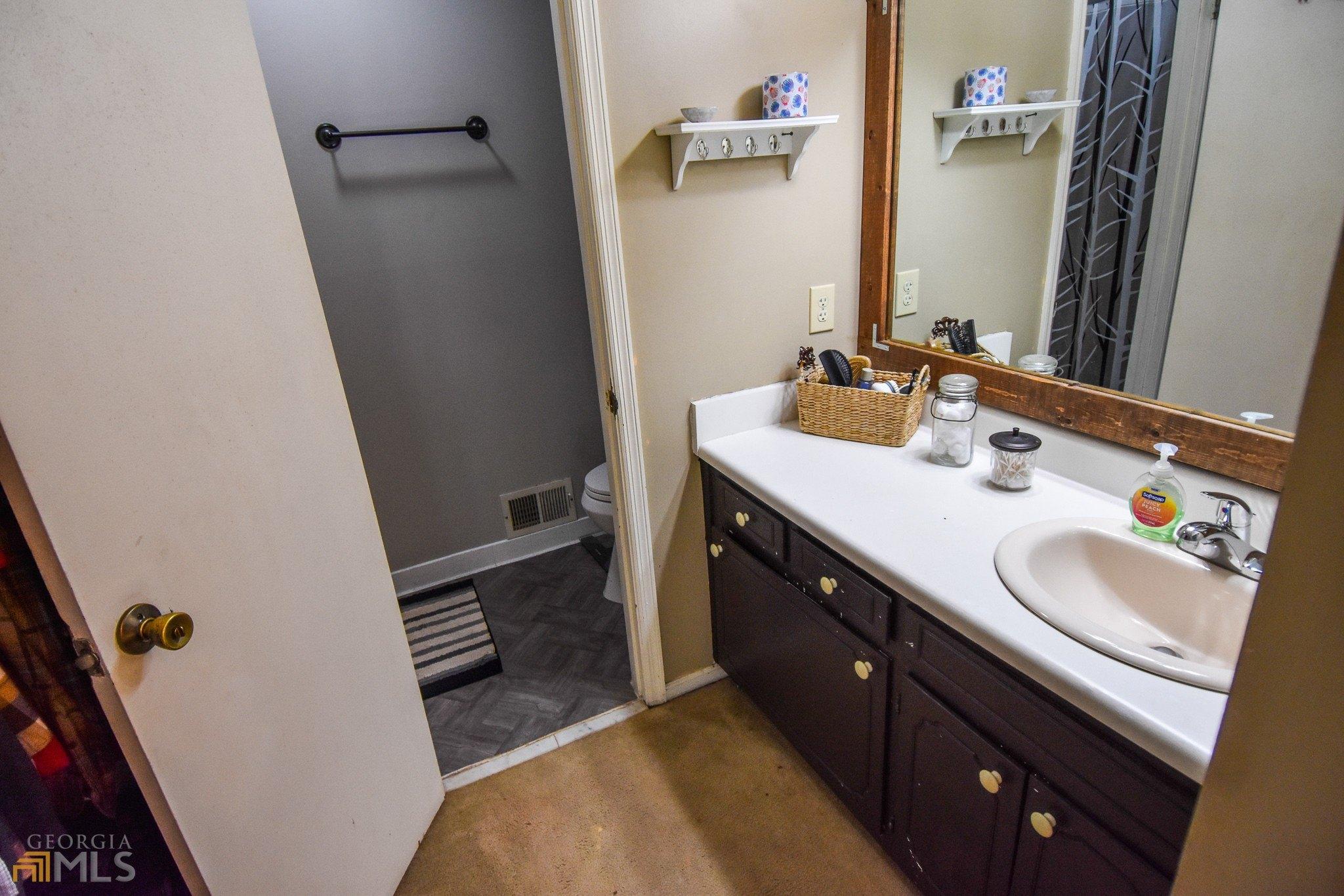 Woodland Dr, Zebulon, GA 30295