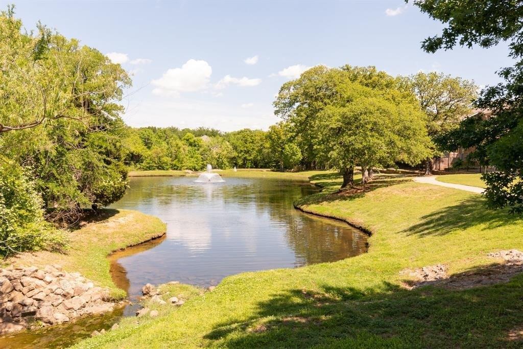 Brown Bear Way, Euless, TX 76039