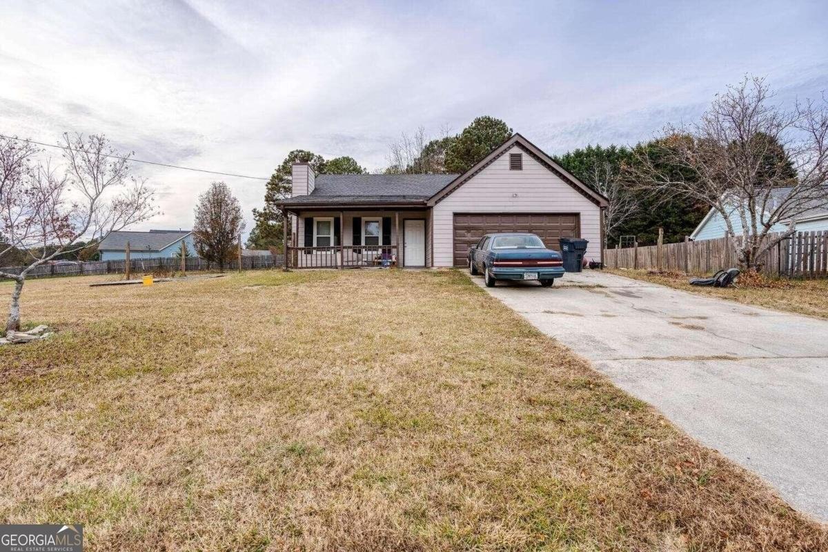 Mercury Dr, Lawrenceville, GA 30045
