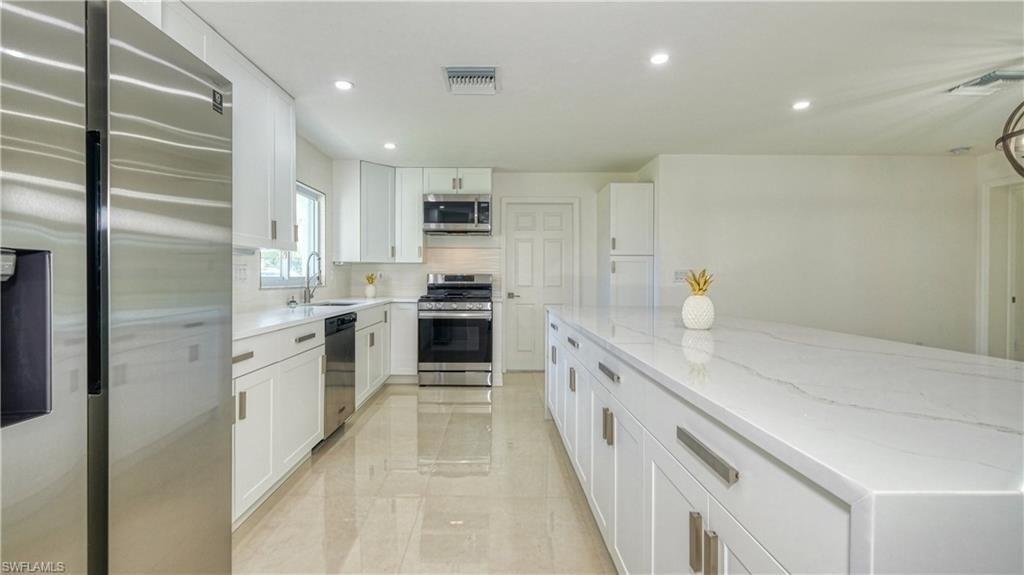 Se 28th St, Cape Coral, FL 33904