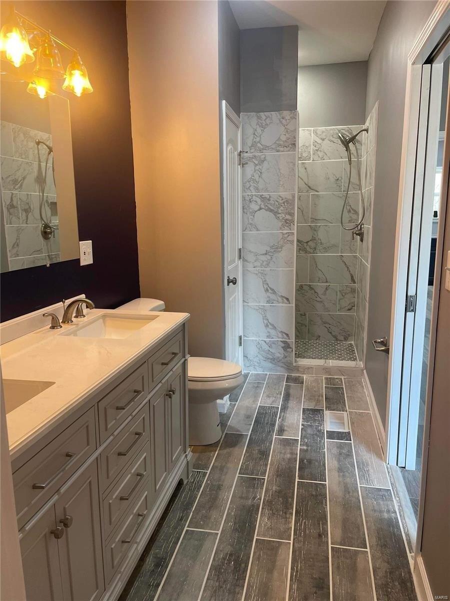 Spring House Ct, Troy, MO 63379