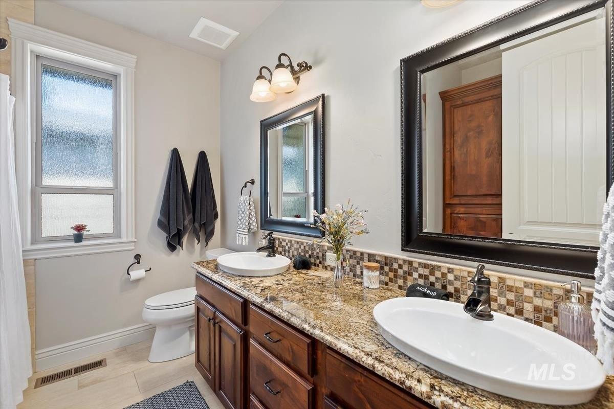 W Braveheart St, Eagle, ID 83616