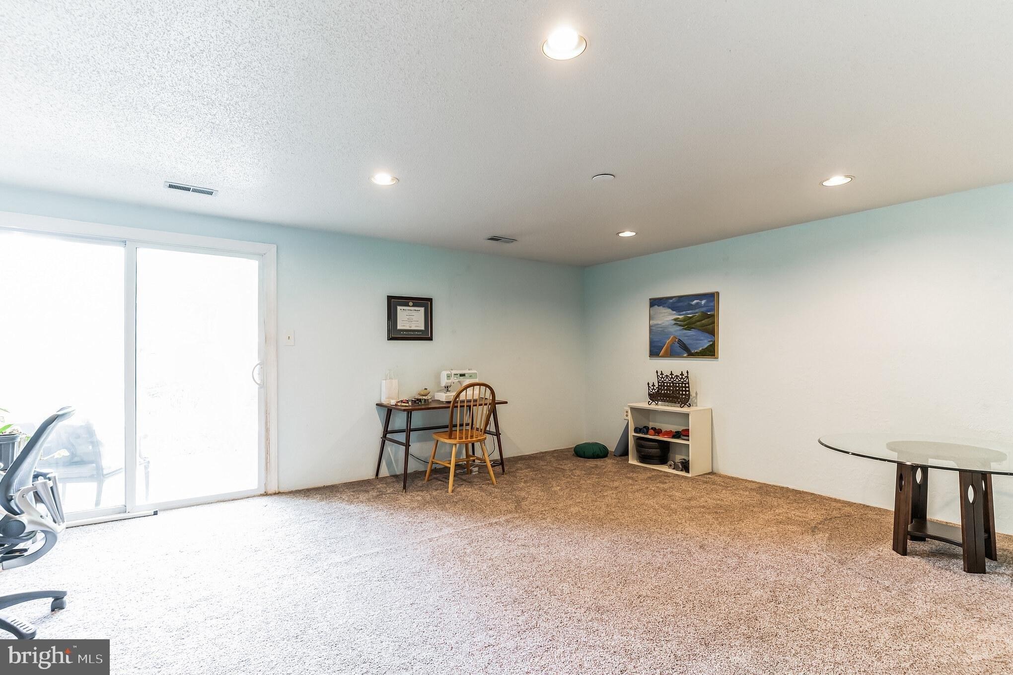 Teal Ct, La Plata, MD 20646