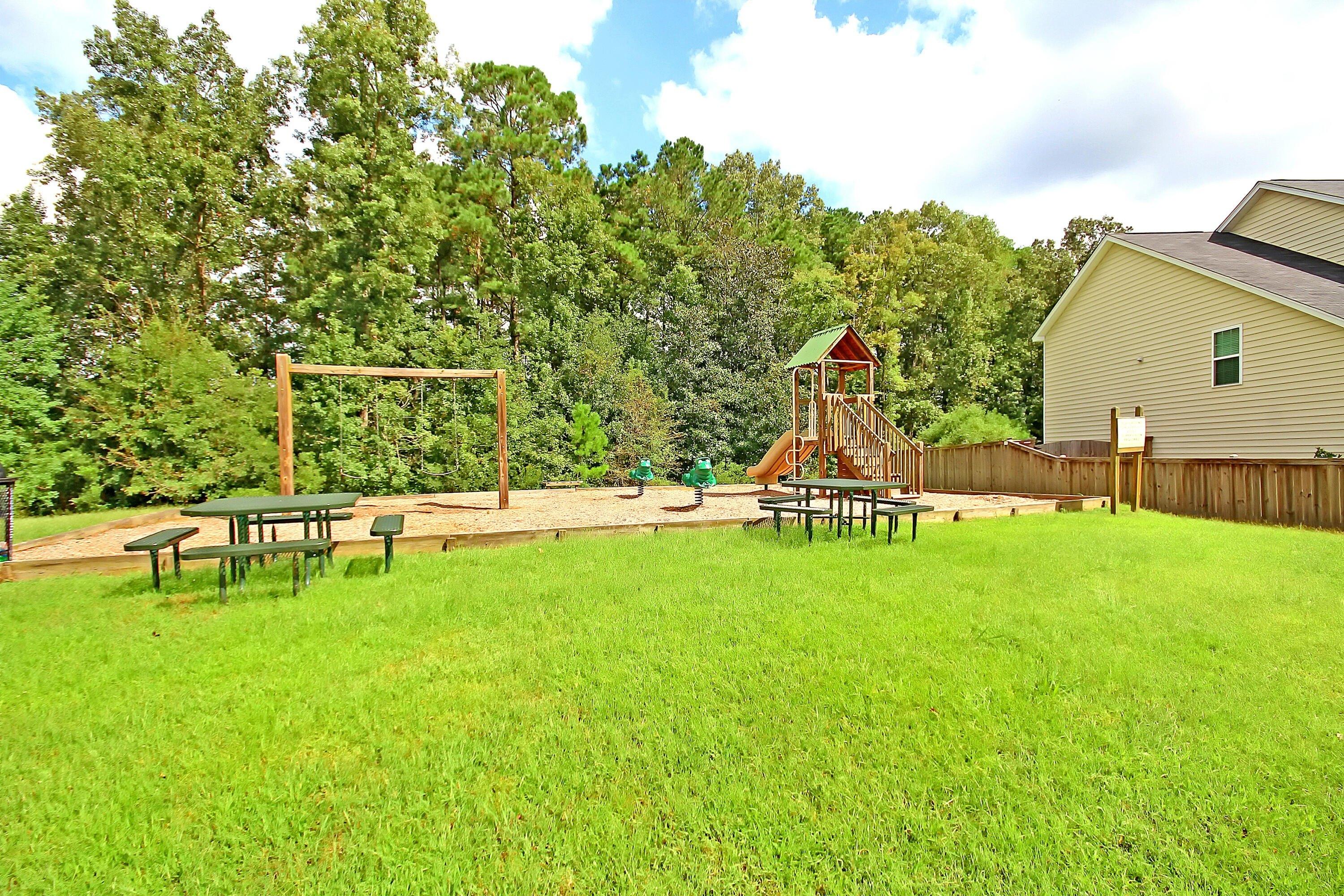 Todder Trl, Goose Creek, SC 29445