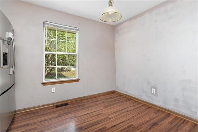 E 55th St, Raytown, MO 64133