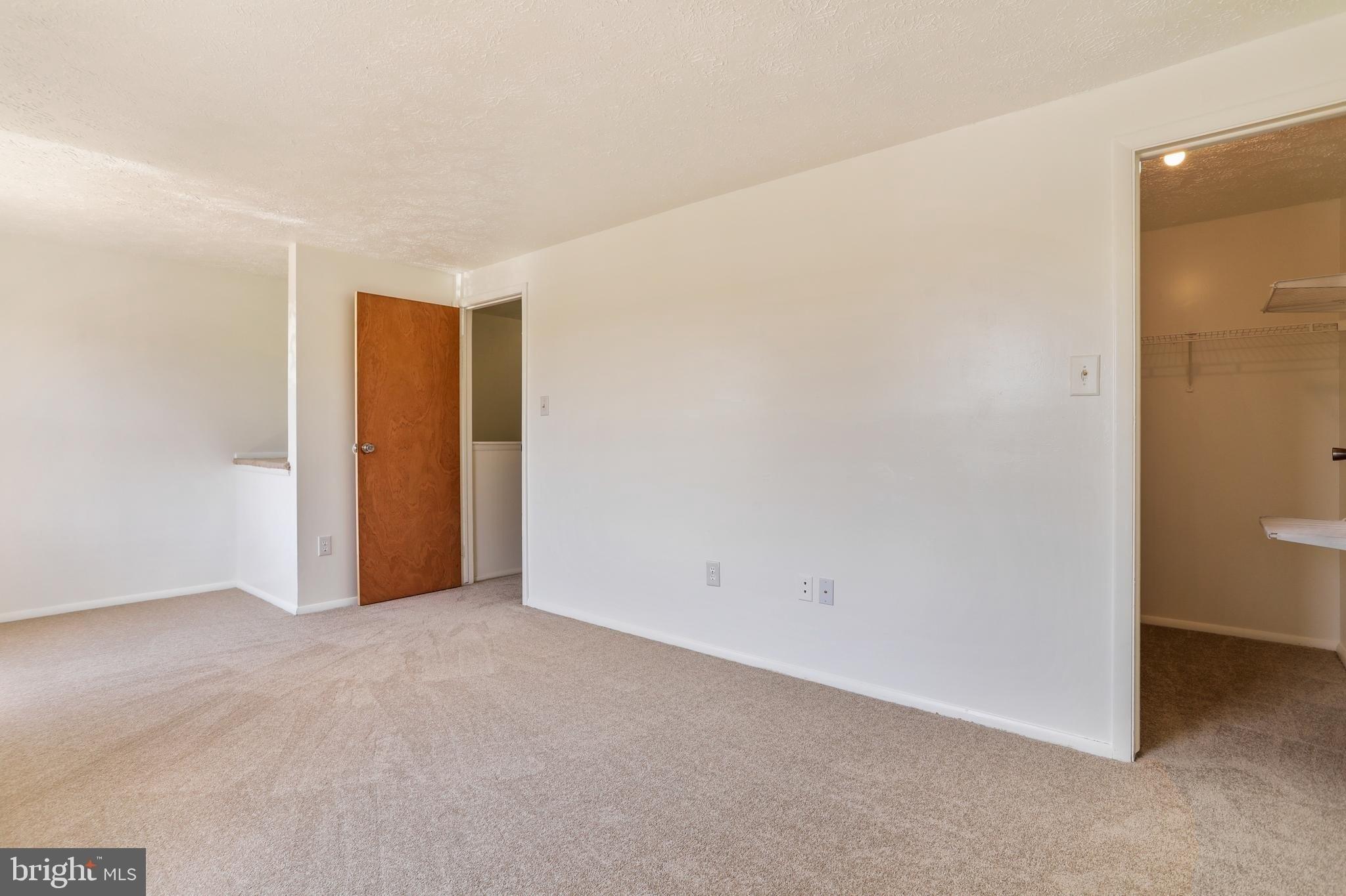 Sandalwood Ct, Walkersville, MD 21793