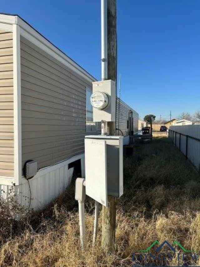 S Doris Ave, Monahans, TX 79756