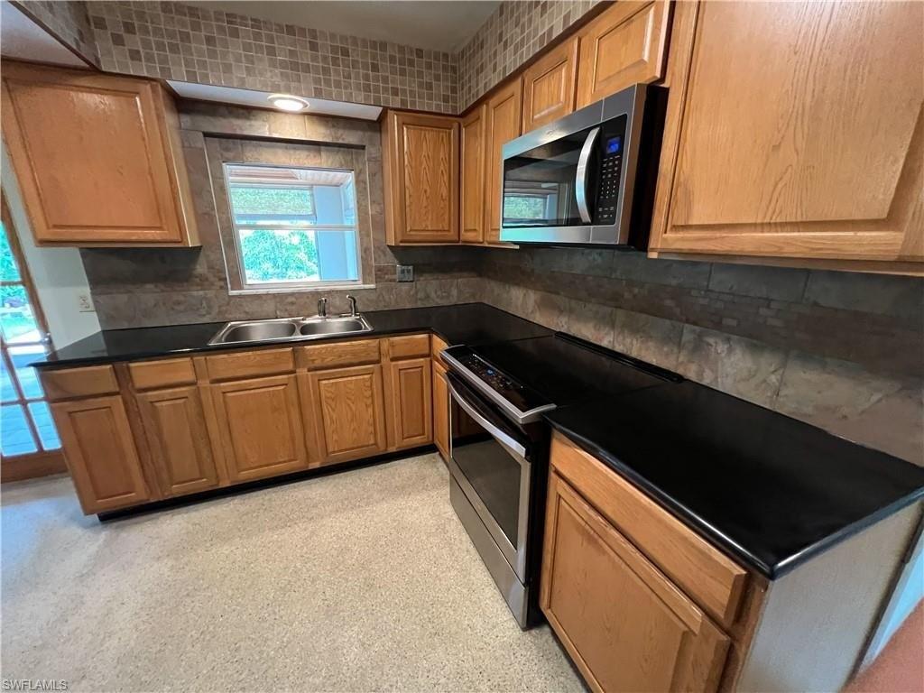 23rd Ave Sw, Naples, FL 34116