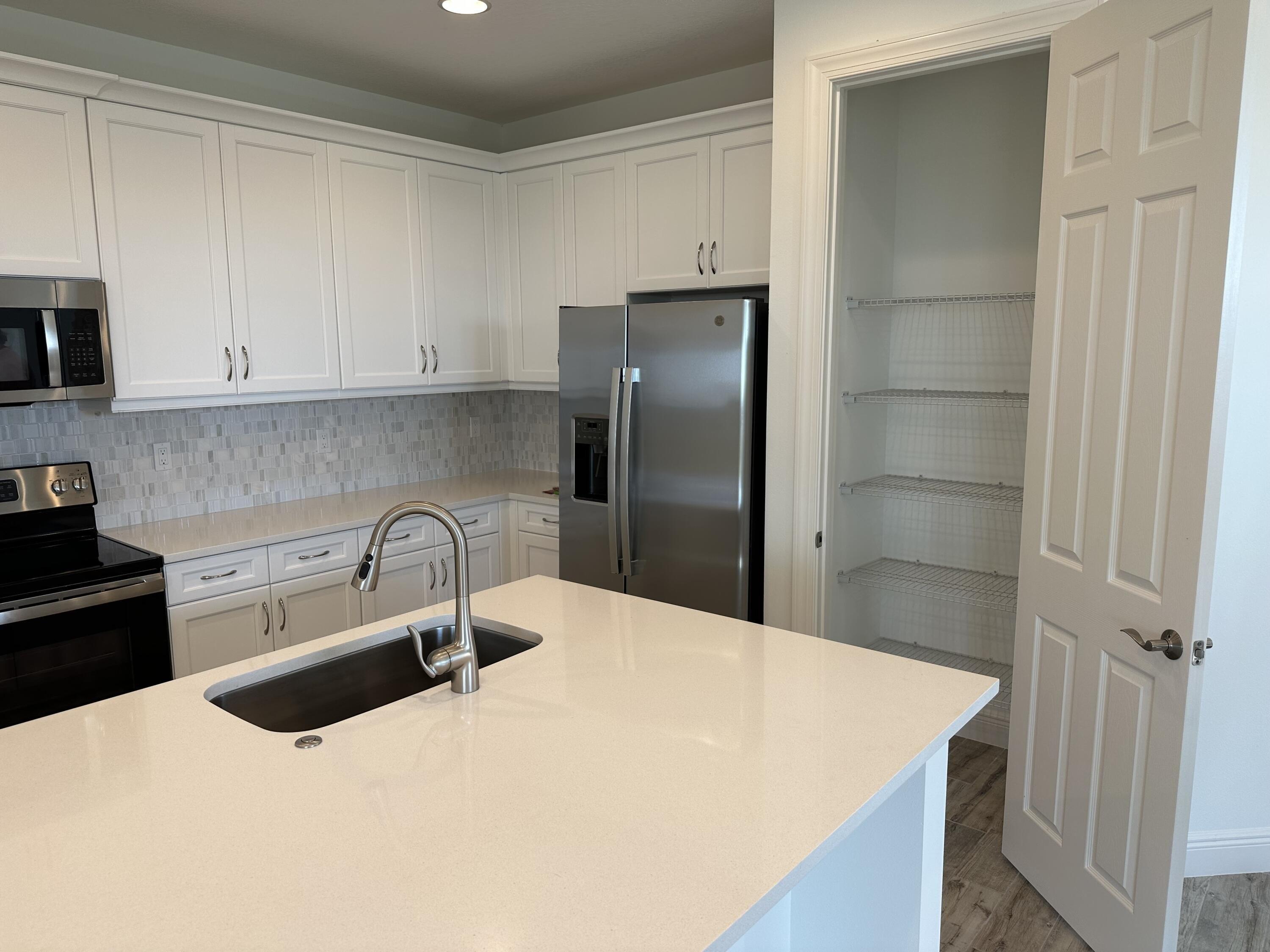 Sw Modena Way, Port Saint Lucie, FL 34986