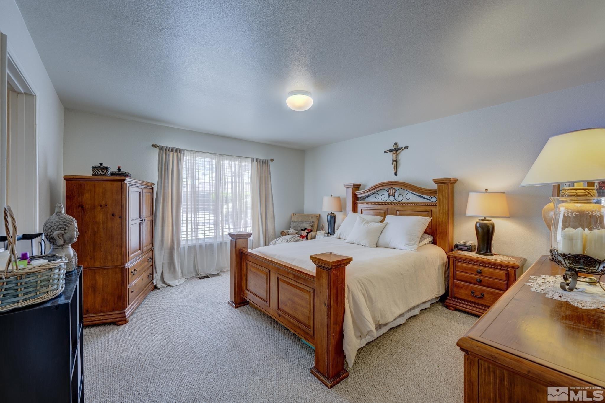 Talon Dr, Sparks, NV 89441