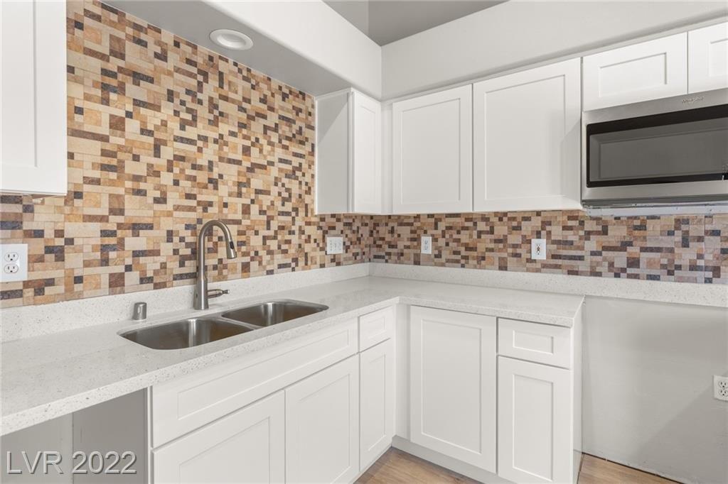 Mountain River St, Las Vegas, NV 89129