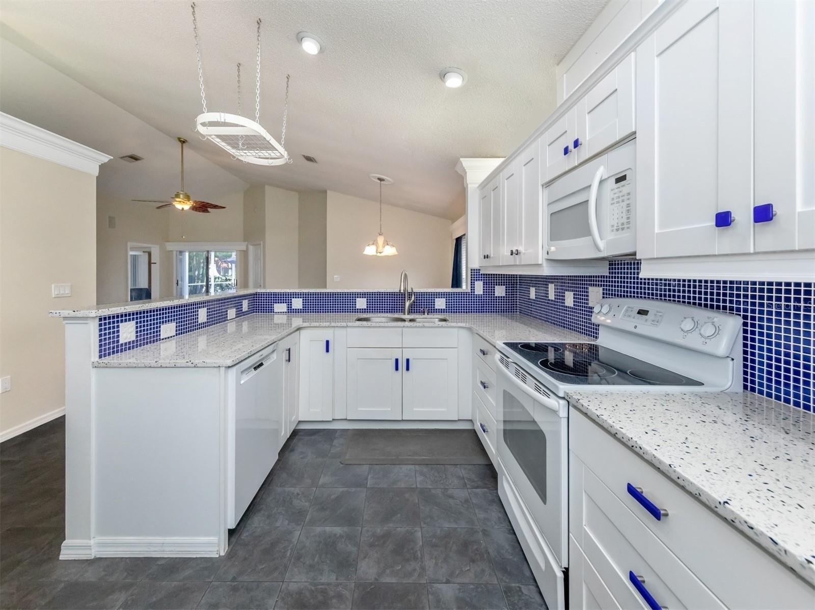 Harbor Town Dr, Venice, FL 34292