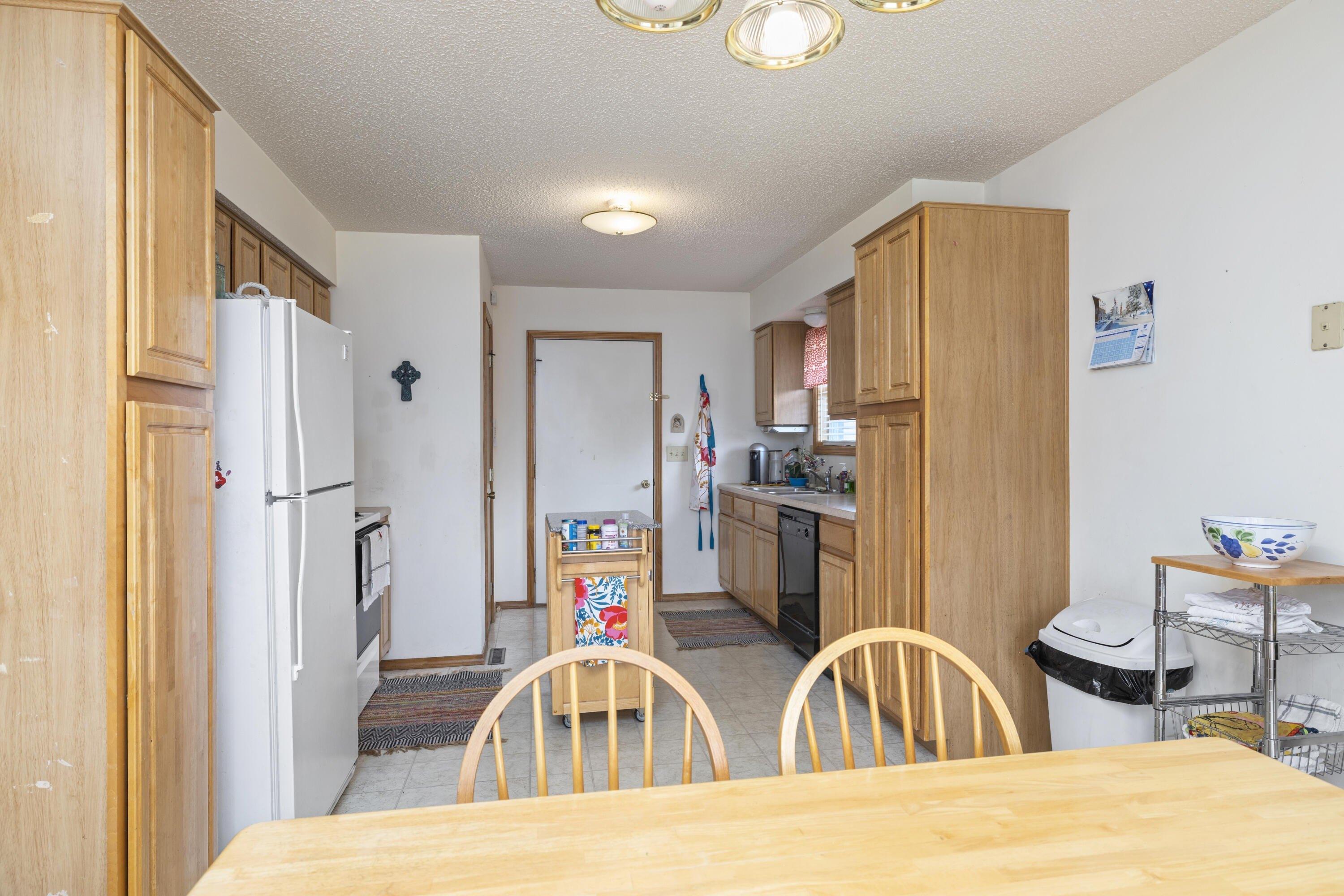 S Ridgeview Ave, Battlefield, MO 65619