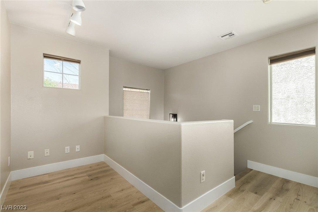 Larix Rd, Las Vegas, NV 89113