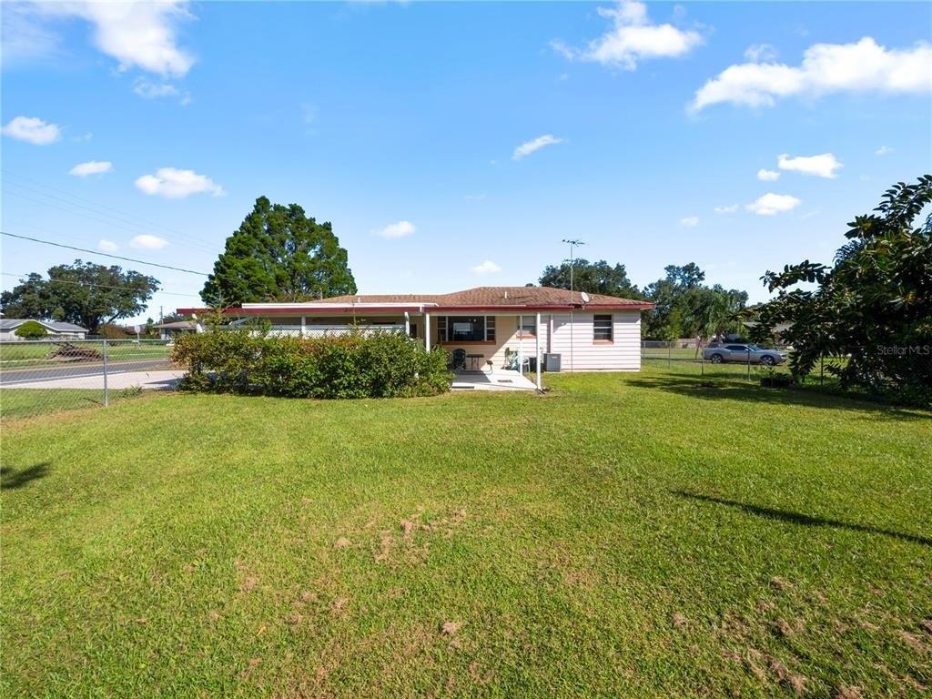 E Lowell St, Lakeland, FL 33805