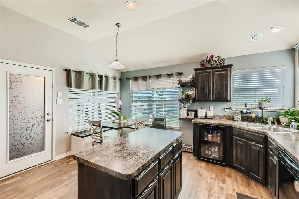 Diane Dr, Fort Worth, TX 76108