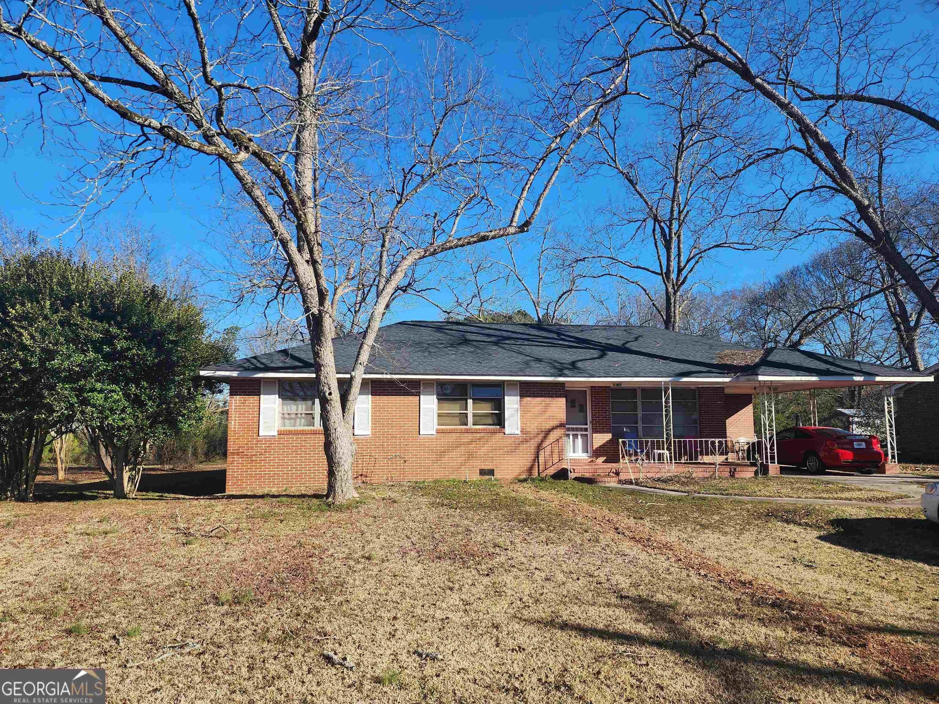 Grove St, Barnesville, GA 30204