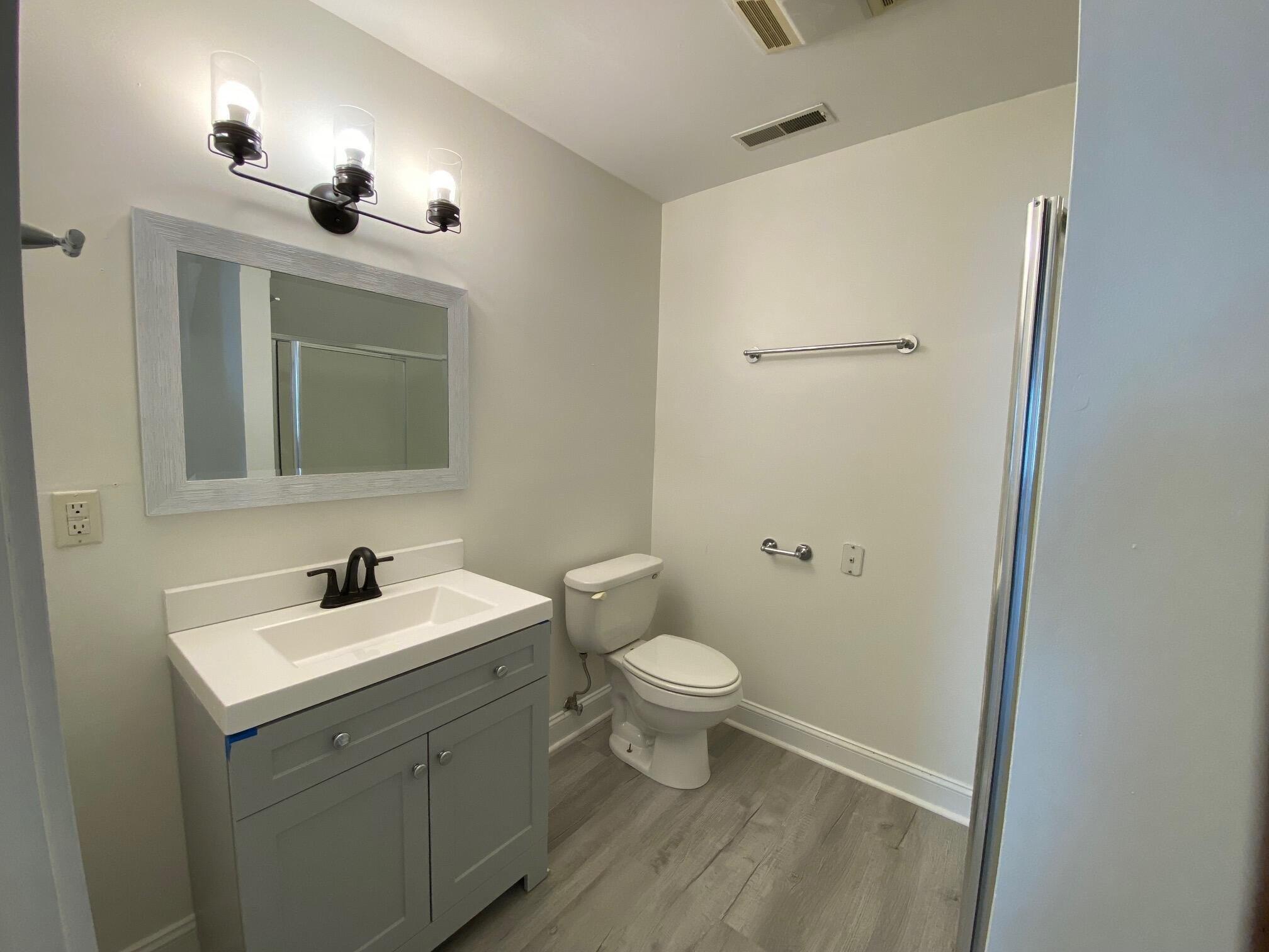 Mccoy Cir, Jonesborough, TN 37659
