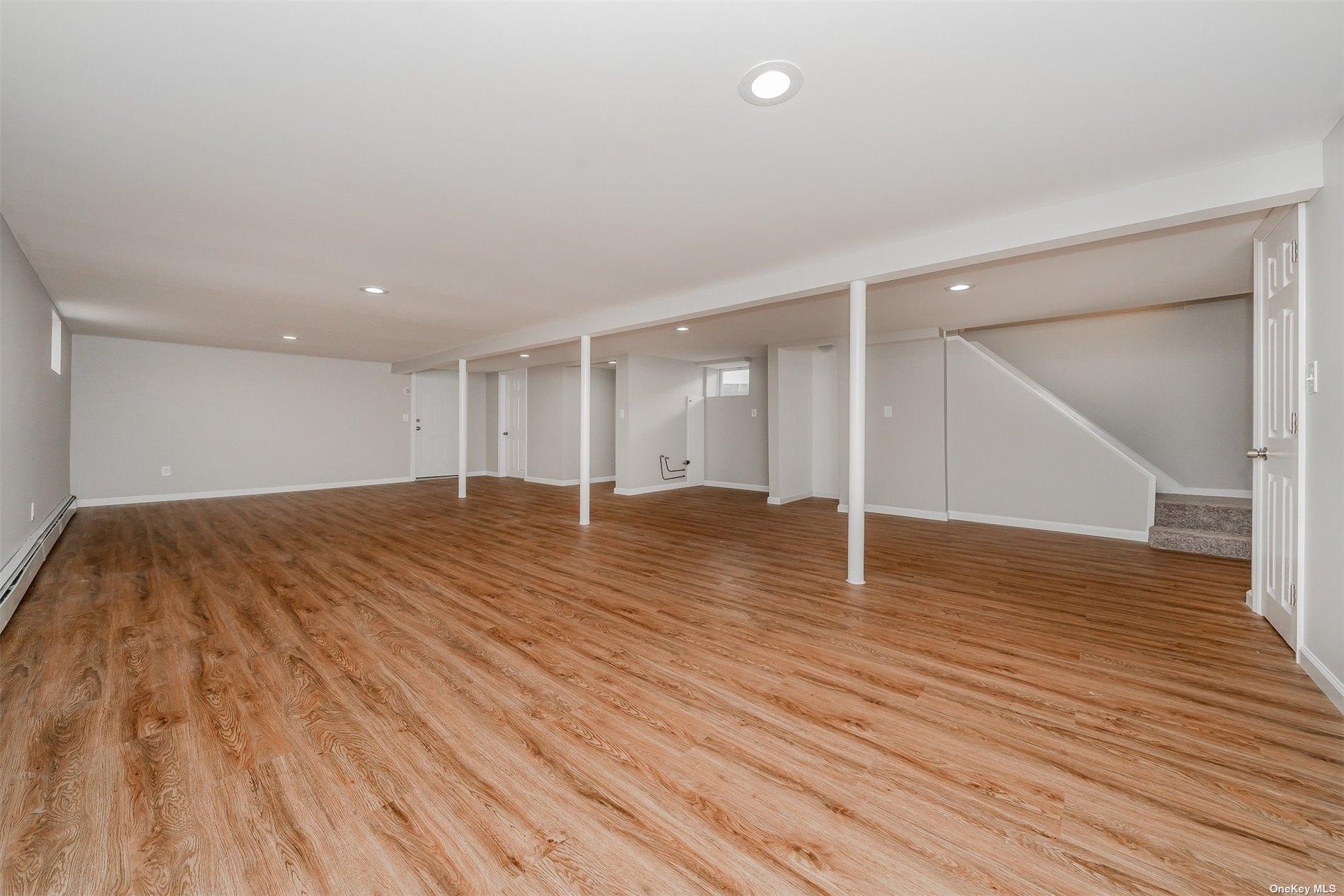 Madison Ave, West Islip, NY 11795