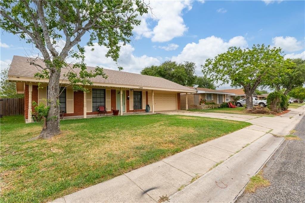 Dallas St, Portland, TX 78374