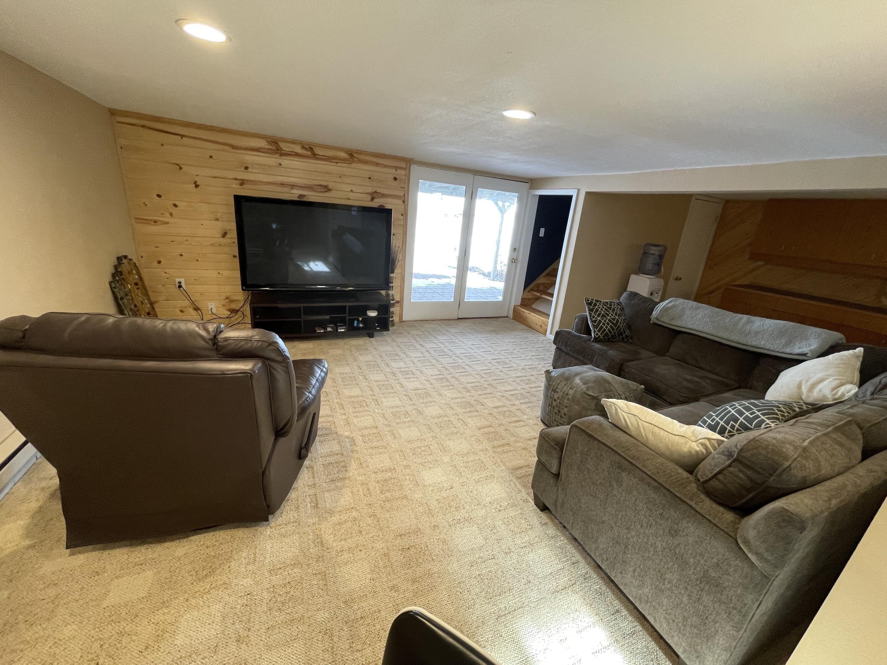 N Sunset Dr, Mina, SD 57451