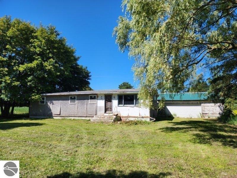 Jackson Rd, Elwell, MI 48832