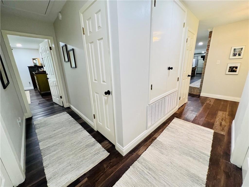 Roberts St, Jena, LA 71342