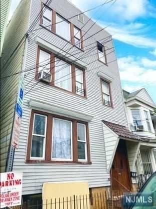 Irving St, Newark, NJ 07104