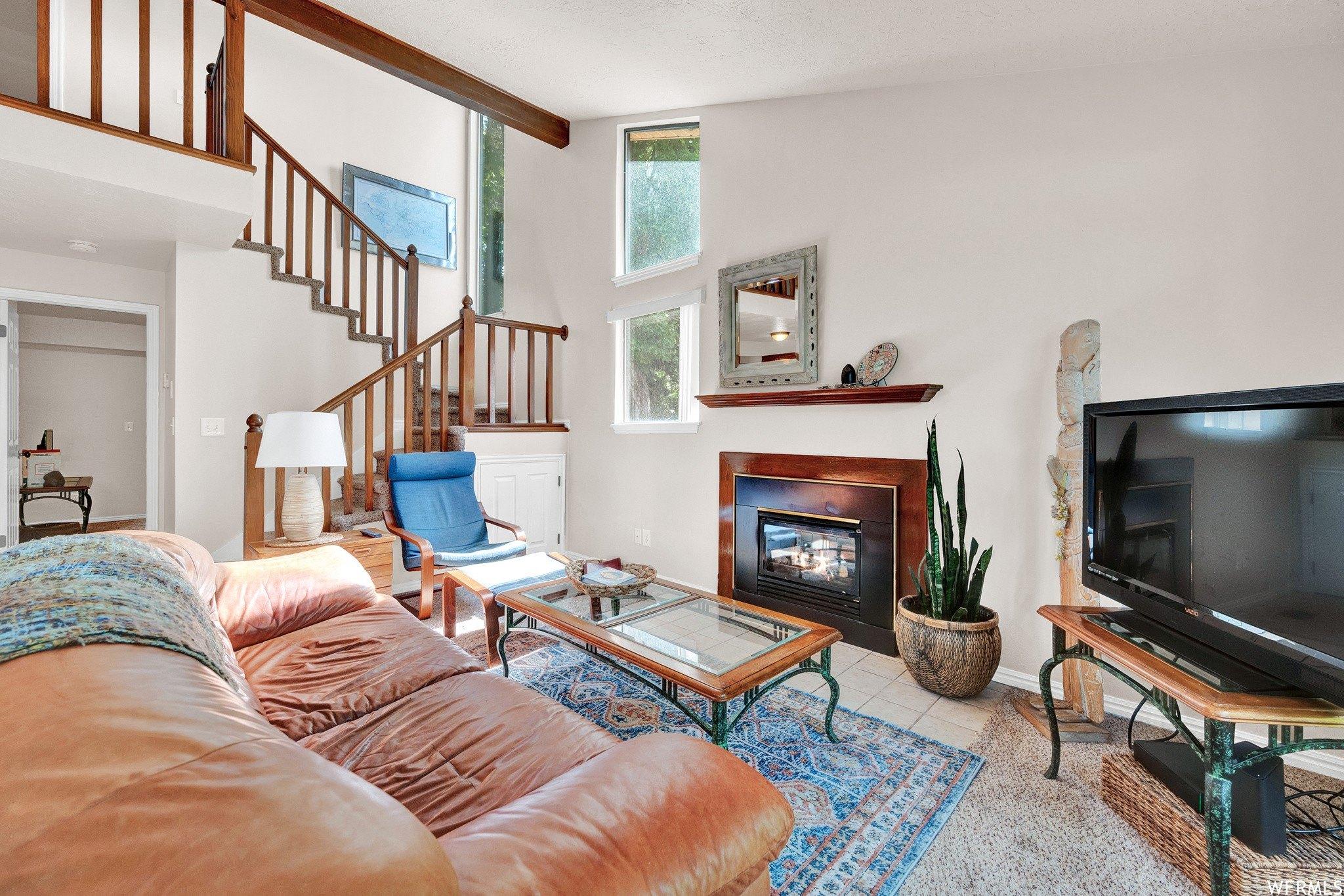 S 1195 E, Ogden, UT 84404