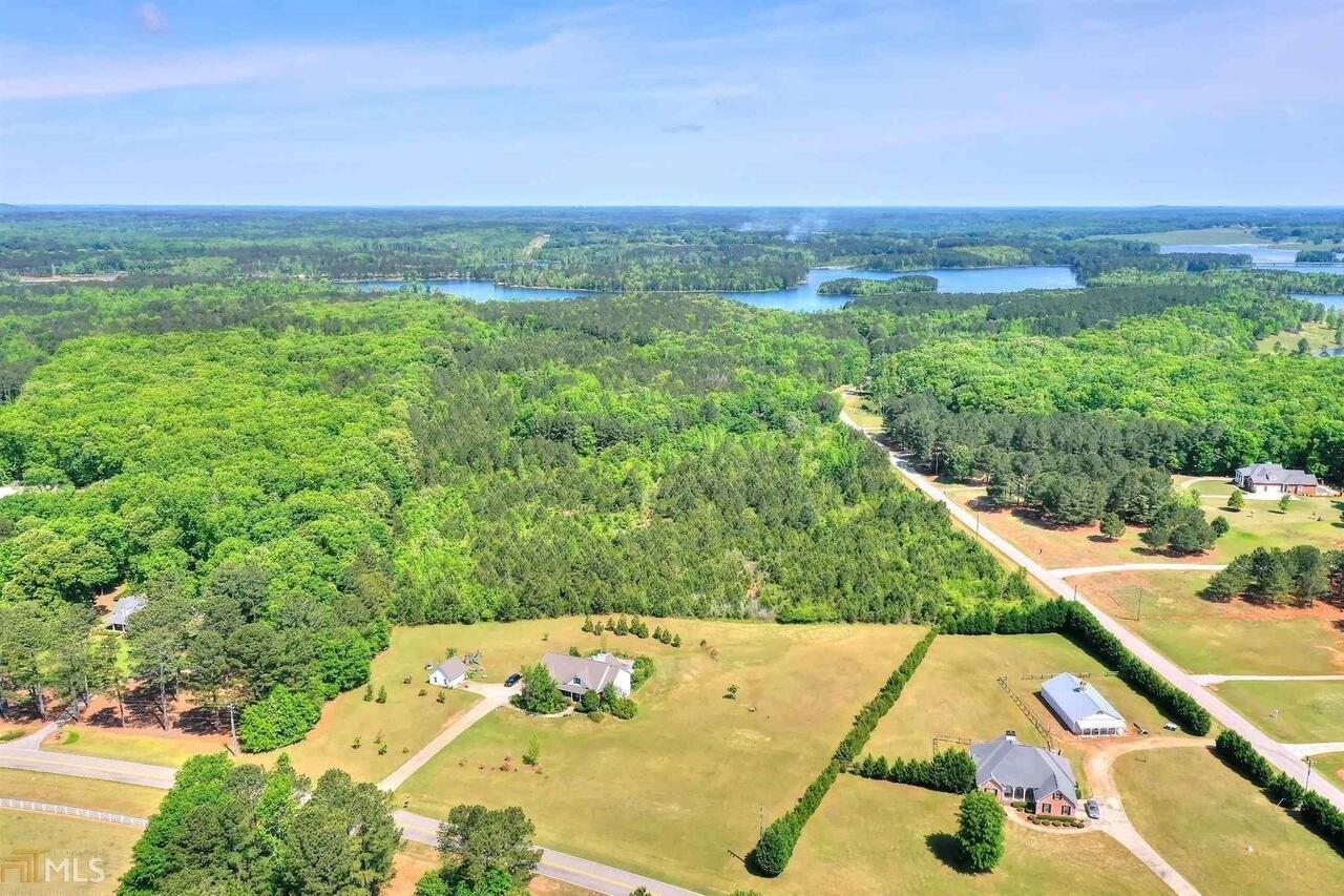 Mount Paran Dr, Social Circle, GA 30025